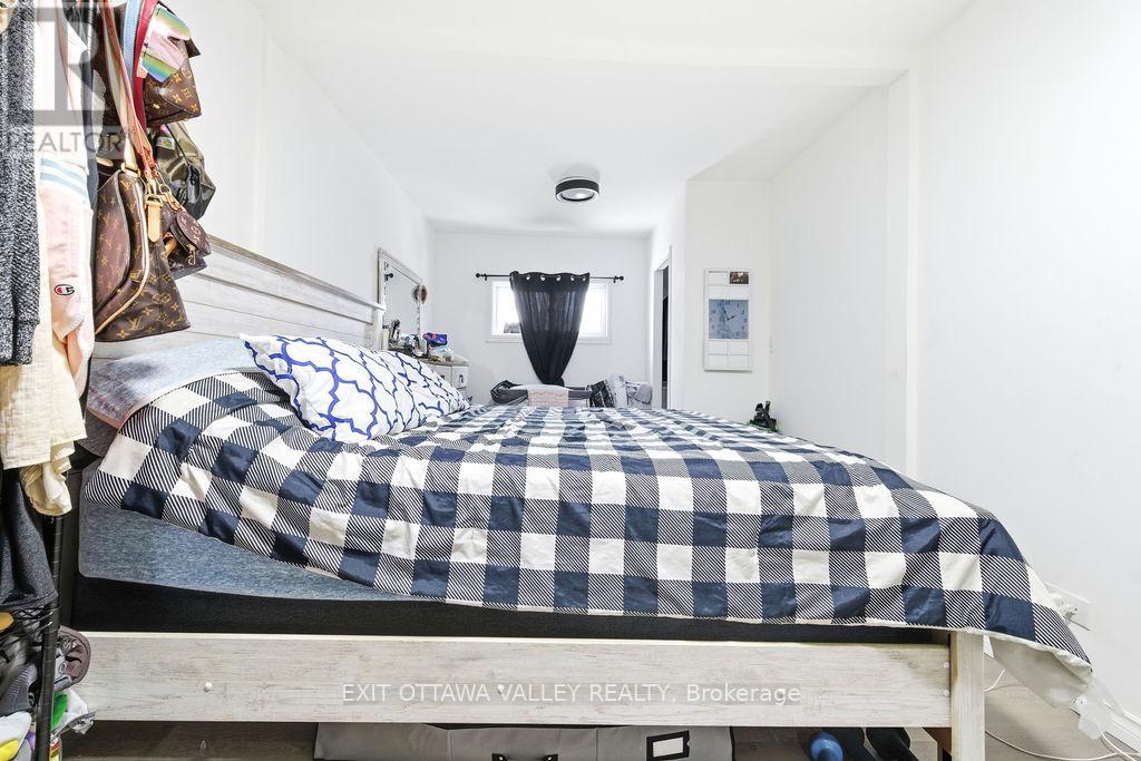 765 River Road, Pembroke, Ontario K8A 1A6 - Photo 15 - X12628404