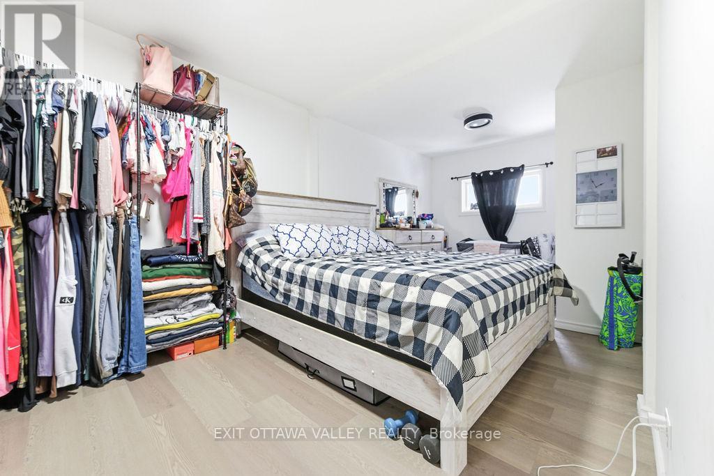 765 River Road, Pembroke, Ontario K8A 1A6 - Photo 16 - X12628404