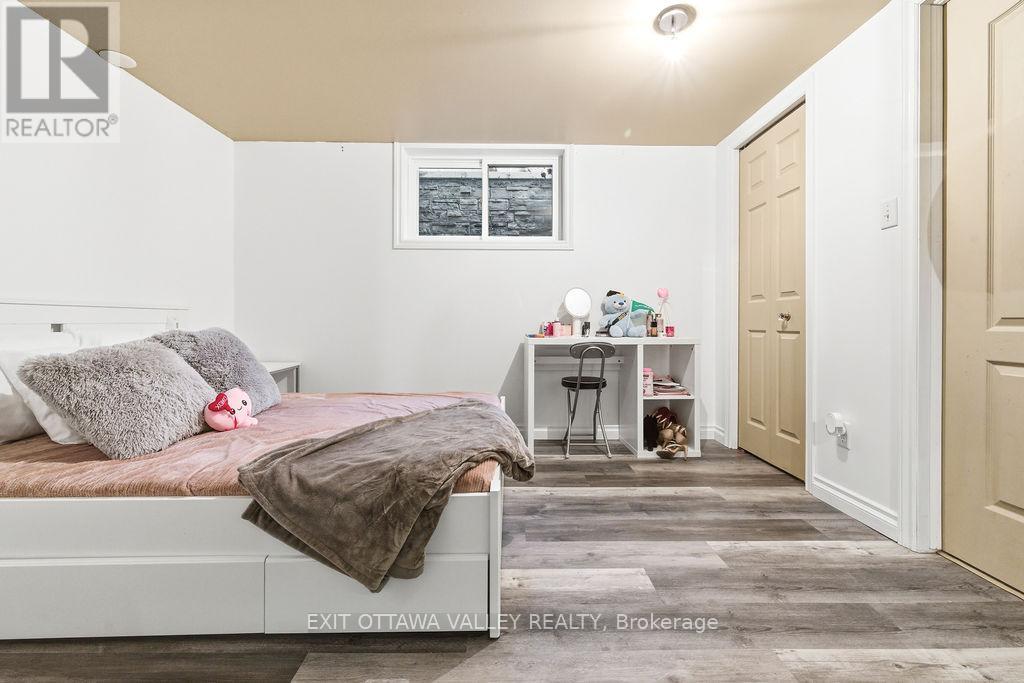 765 River Road, Pembroke, Ontario K8A 1A6 - Photo 26 - X12628404