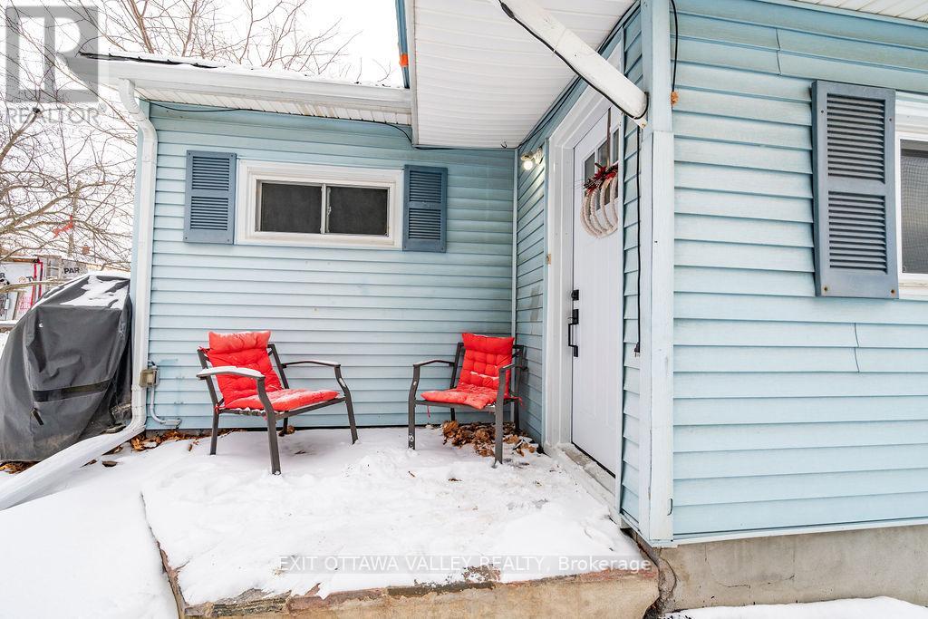 765 River Road, Pembroke, Ontario K8A 1A6 - Photo 28 - X12628404