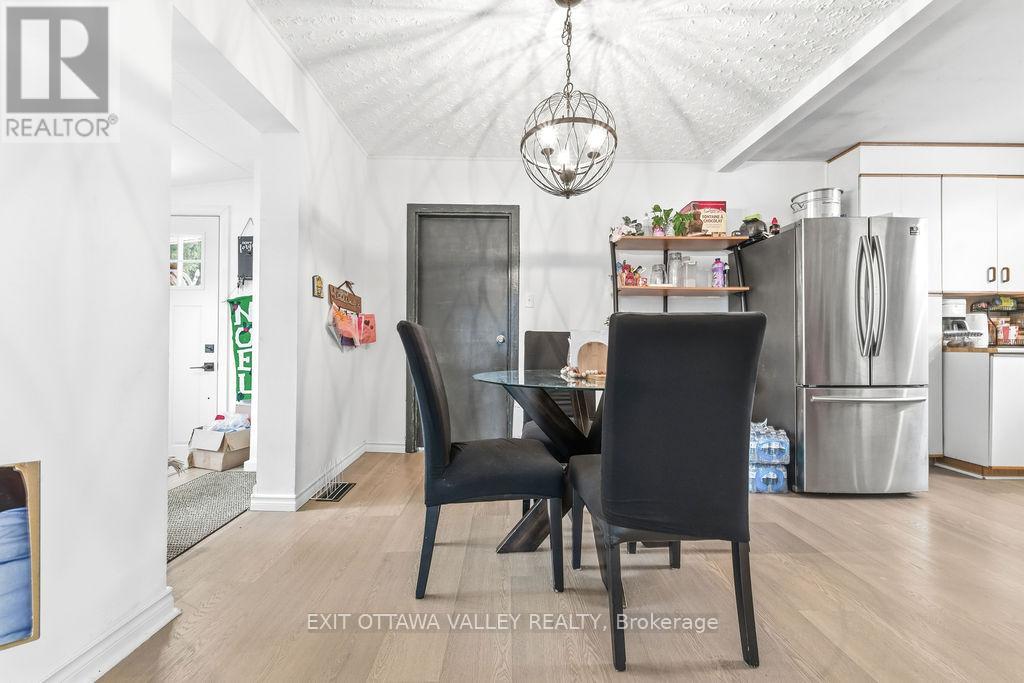 765 River Road, Pembroke, Ontario K8A 1A6 - Photo 8 - X12628404