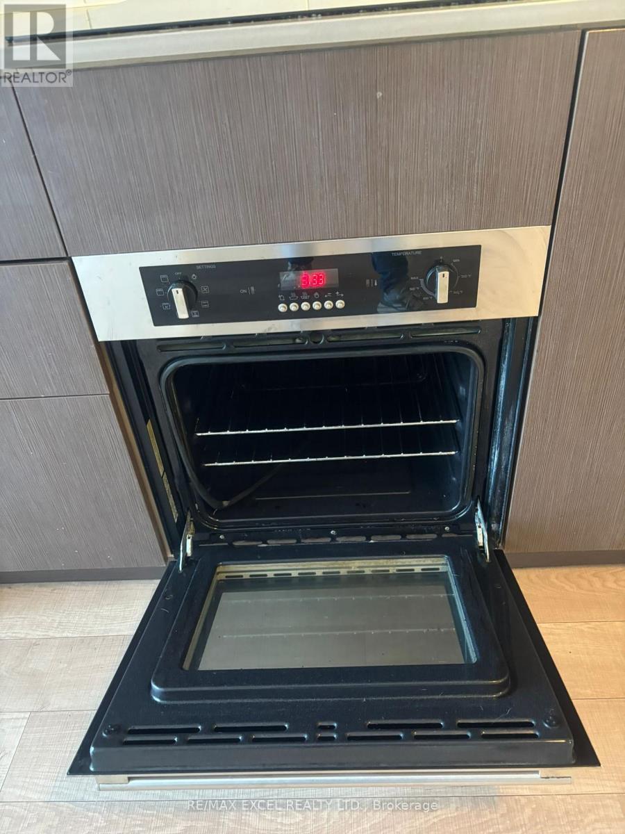 525 - 5 Hanna Avenue, Toronto, Ontario  M6K 1X6 - Photo 31 - C12616624