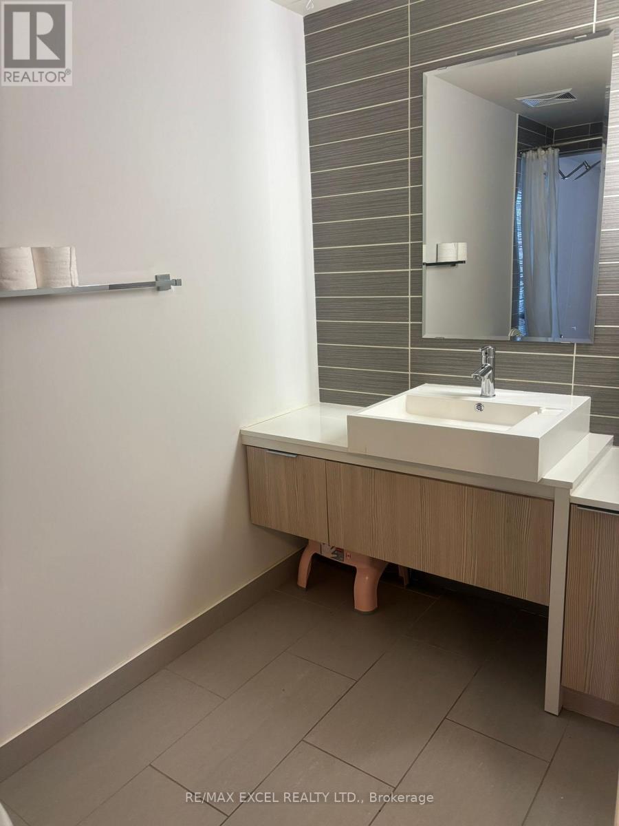 525 - 5 Hanna Avenue, Toronto, Ontario  M6K 1X6 - Photo 15 - C12616628