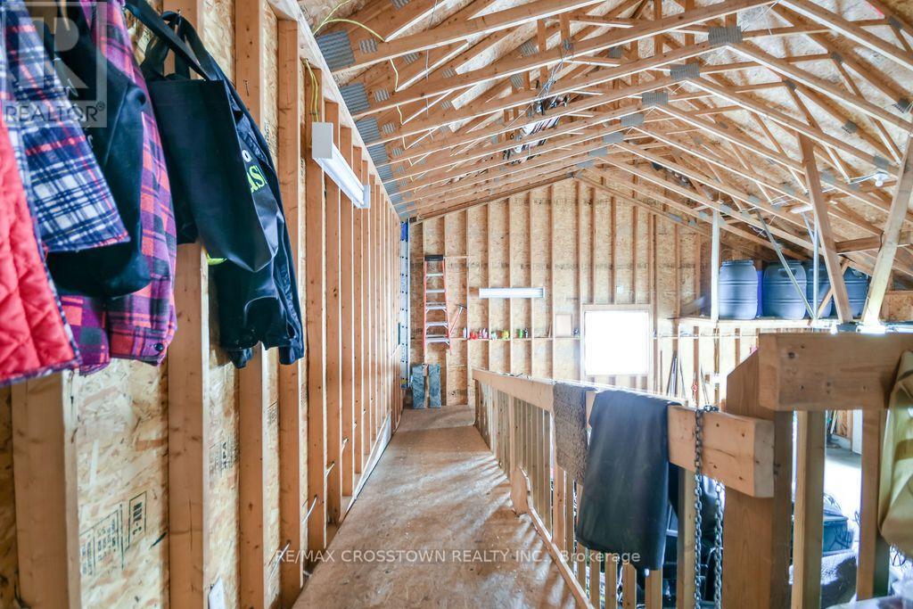 25 Cunningham Drive, Essa, Ontario  L0L 2N0 - Photo 18 - N12615474