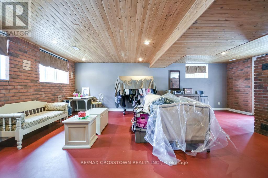 25 Cunningham Drive, Essa, Ontario  L0L 2N0 - Photo 28 - N12615474