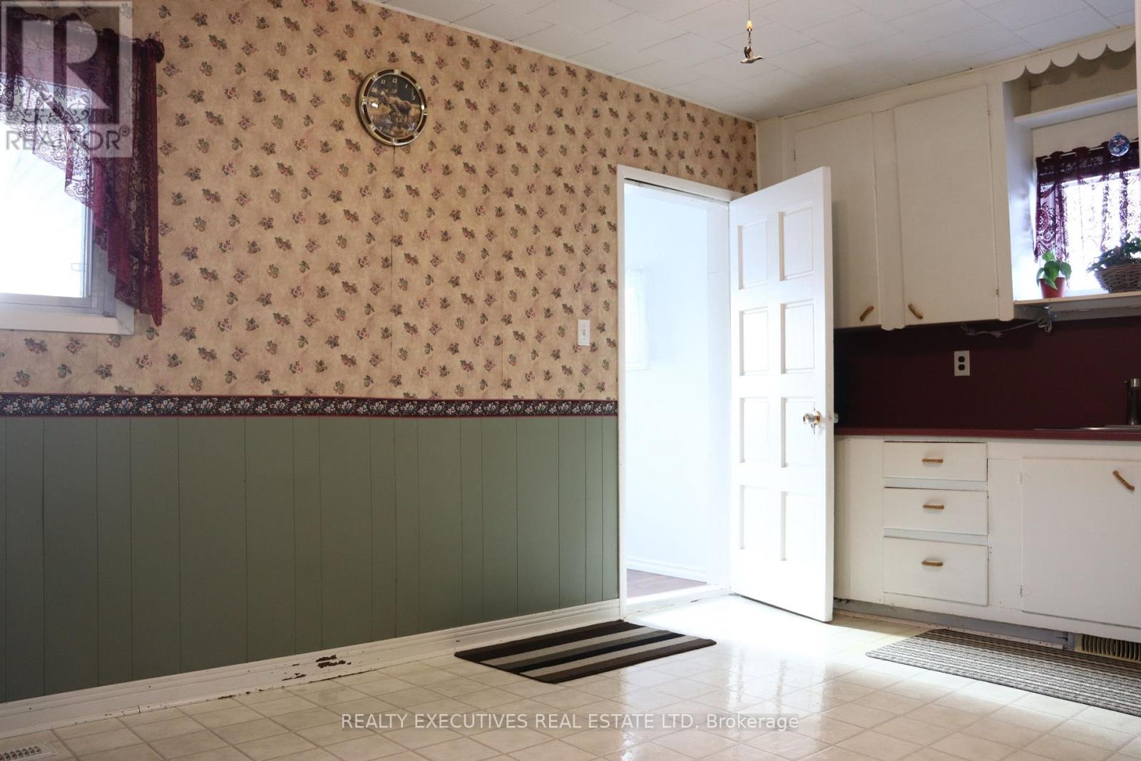 38 Hummel Street, North Dundas, Ontario K0C 2K0 - Photo 17 - X12628408