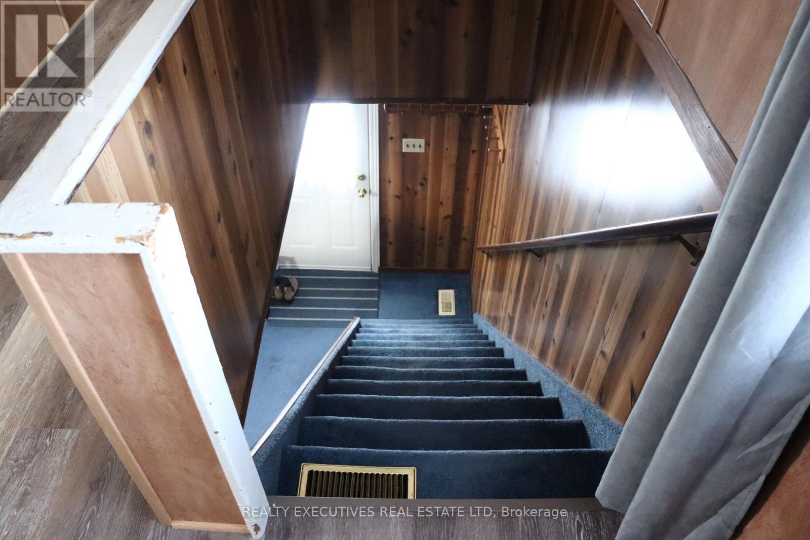 38 Hummel Street, North Dundas, Ontario K0C 2K0 - Photo 25 - X12628408