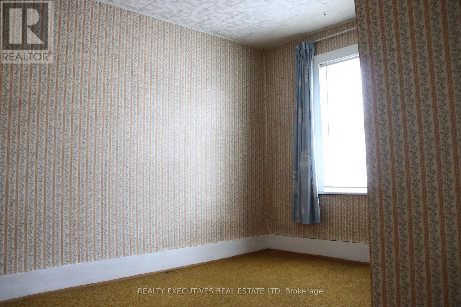 38 Hummel Street, North Dundas, Ontario K0C 2K0 - Photo 31 - X12628408