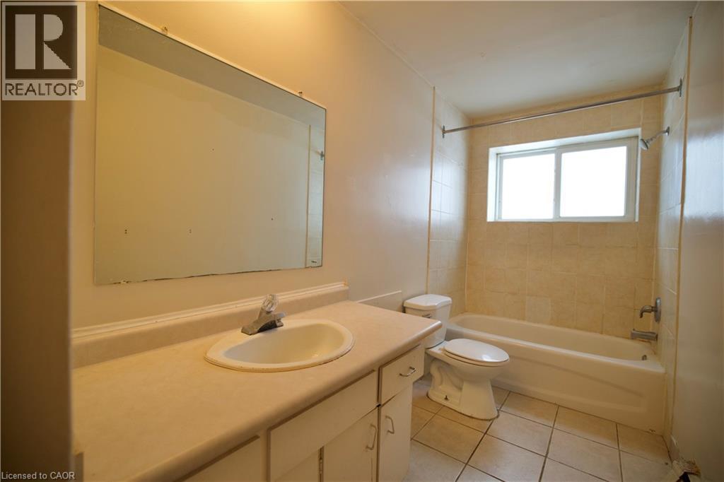 223 Heiman Street Unit# 2, Kitchener, Ontario  N2M 3M2 - Photo 10 - 40793445