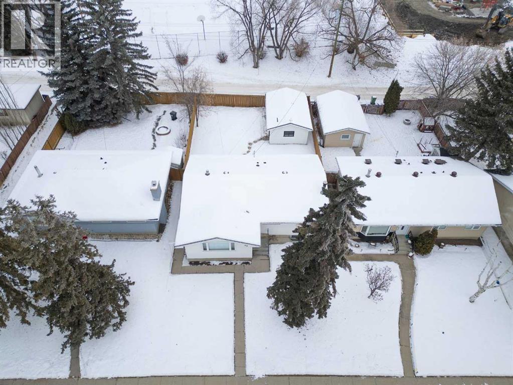 68 Healy Drive Sw, Calgary, Alberta  T2V 2Z7 - Photo 47 - A2274429