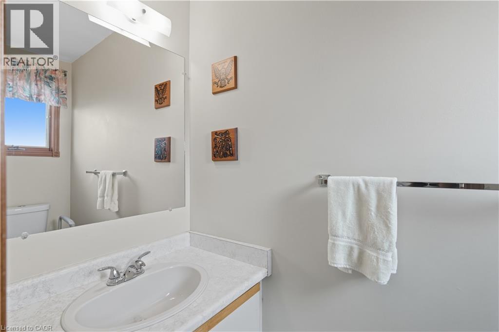 40 Gatestone Drive, Stoney Creek, Ontario  L8J 2P4 - Photo 19 - 40790360