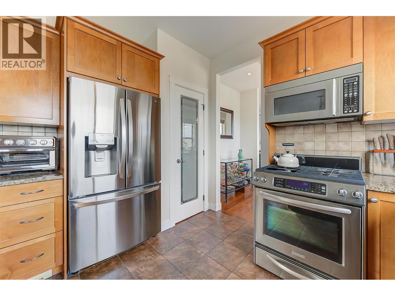 737 Kuipers Crescent, Kelowna, British Columbia  V1W 5H4 - Photo 25 - 10370923