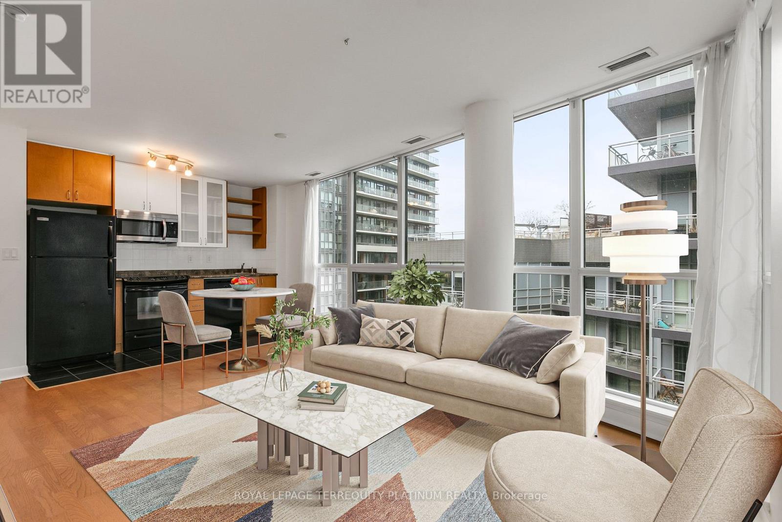 727 - 600 Fleet Street, Toronto, Ontario M5V 1B7 - Photo 1 - C12628316