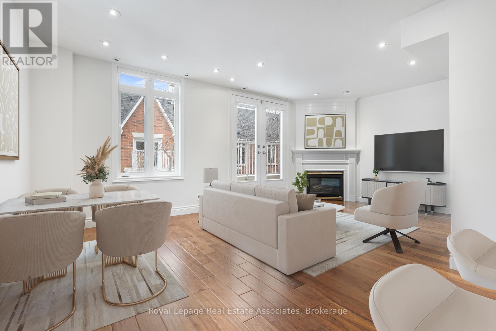 1811 - 12 Sudbury Street, Toronto, Ontario M6J 3W7 - Photo 1 - C12628338