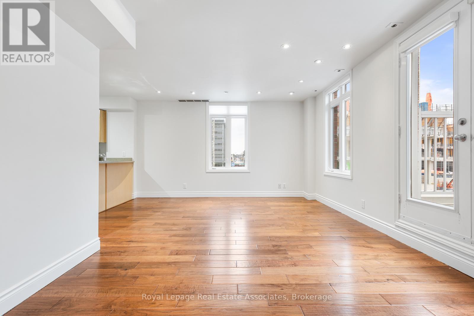 1811 - 12 Sudbury Street, Toronto, Ontario M6J 3W7 - Photo 9 - C12628338