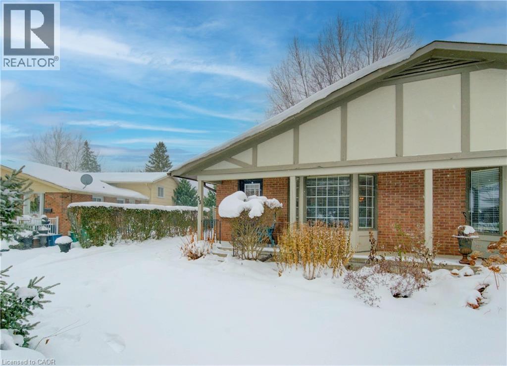 33 Manor Drive, Kitchener, Ontario  N2A 2T9 - Photo 2 - 40793568