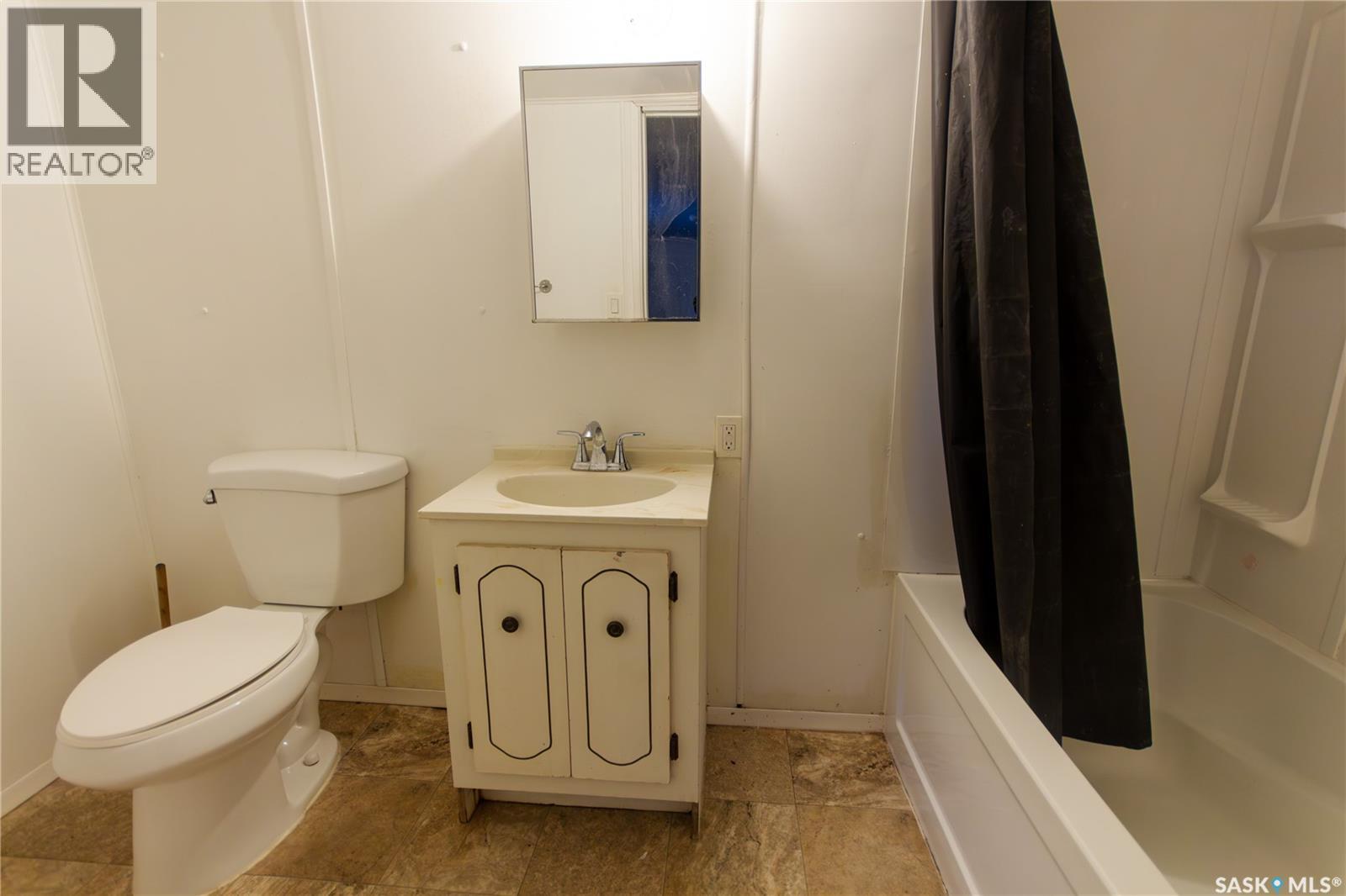 1131 104th Street, North Battleford, Saskatchewan  S9A 1N5 - Photo 15 - SK025259