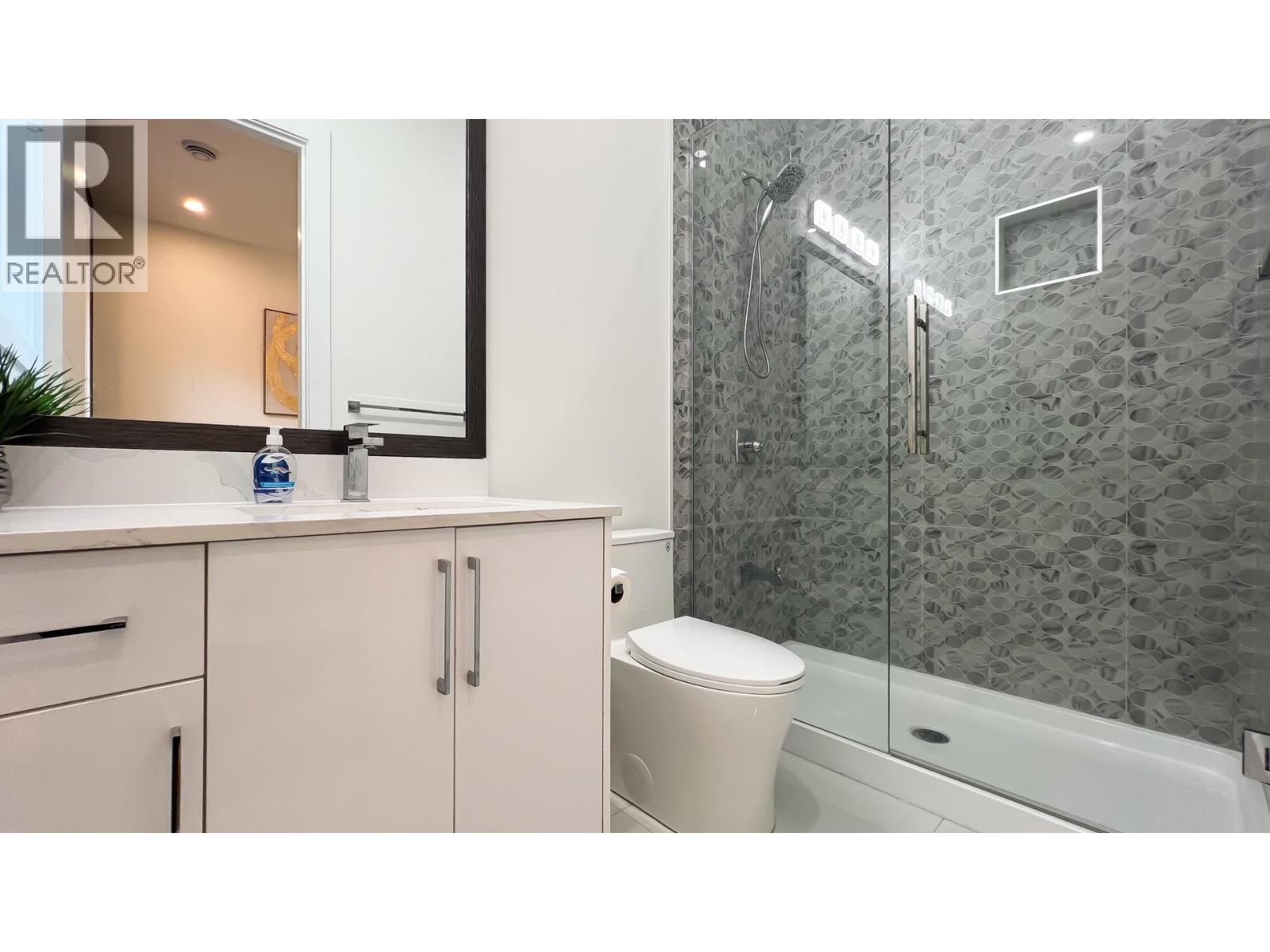 4479 Carson Street, Burnaby, British Columbia  V5J 2Y3 - Photo 16 - R3066579