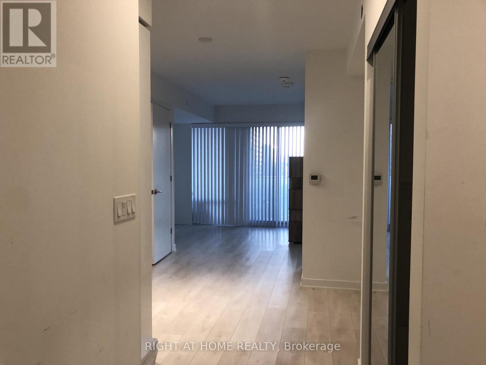 901 - 501 Yonge Street, Toronto, Ontario  M4Y 1Y4 - Photo 10 - C12466919