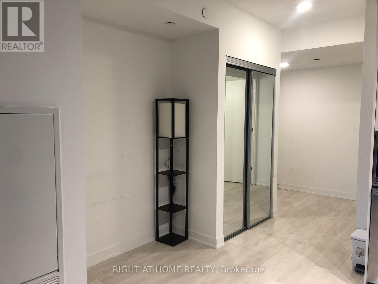 901 - 501 Yonge Street, Toronto, Ontario  M4Y 1Y4 - Photo 14 - C12466919