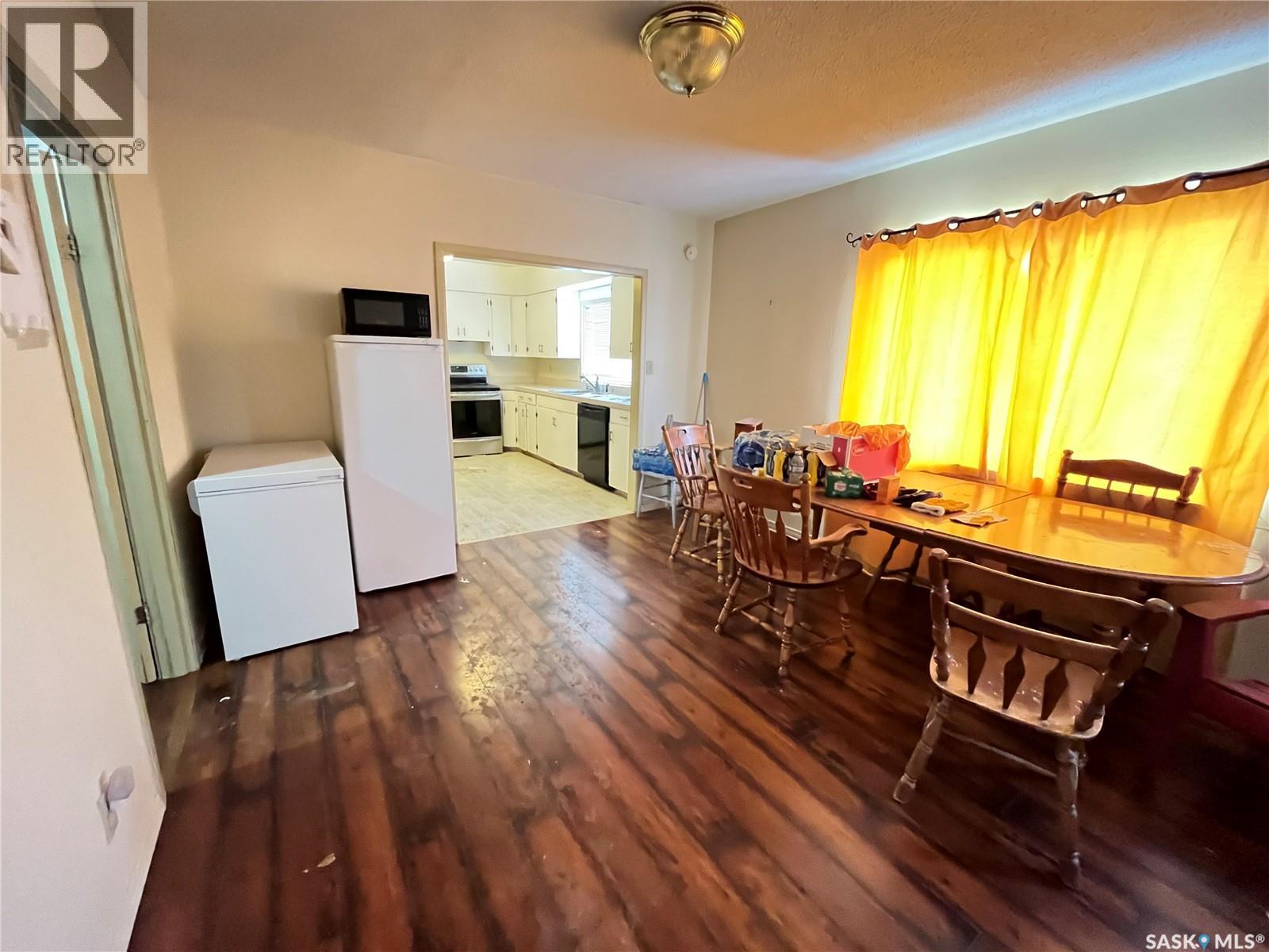 316 Lonsdale Street, Maple Creek, Saskatchewan  S0N 1N0 - Photo 11 - SK025531