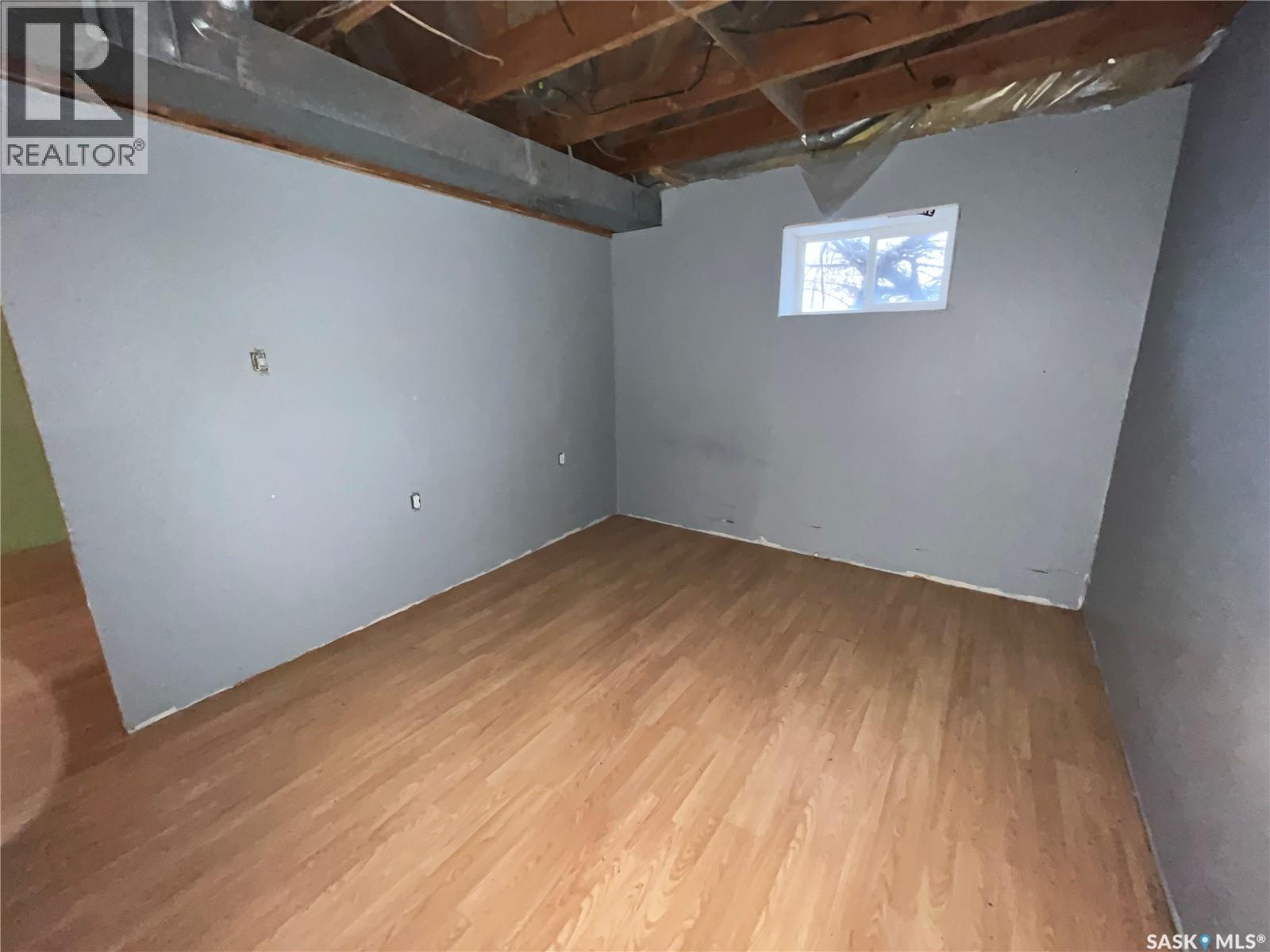 316 Lonsdale Street, Maple Creek, Saskatchewan  S0N 1N0 - Photo 17 - SK025531