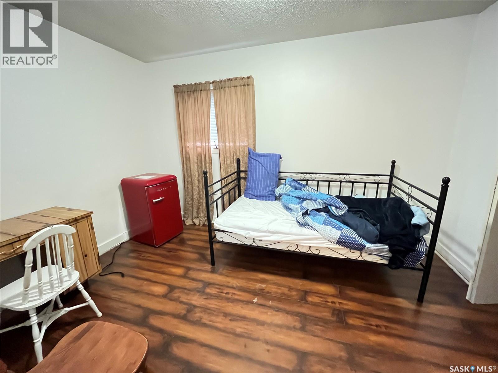 316 Lonsdale Street, Maple Creek, Saskatchewan  S0N 1N0 - Photo 8 - SK025531