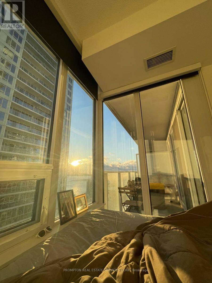 2509 - 19 Bathurst Street, Toronto, Ontario  M5V 0N2 - Photo 11 - C12628354