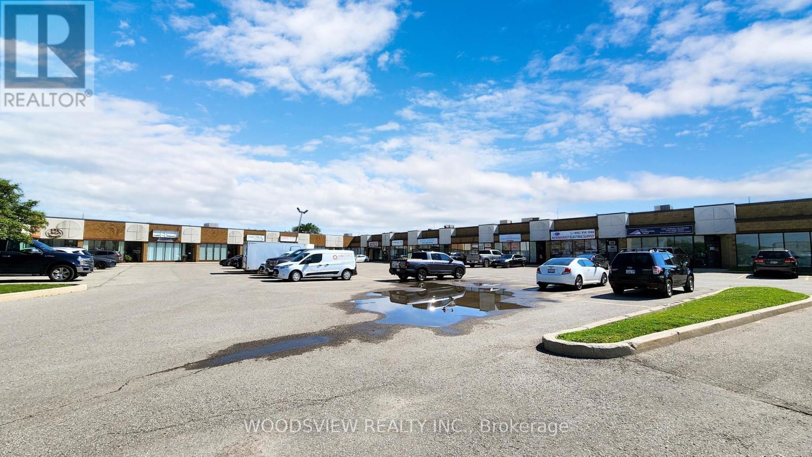 9 - 1260 Journey's End Circle, Newmarket, Ontario  L3Y 7V1 - Photo 2 - N12628314