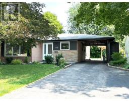 139 CARLSON DRIVE, Newmarket, Ontario
