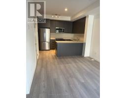 23 - 17 LYTHAM GREEN CIRCLE, Newmarket, Ontario