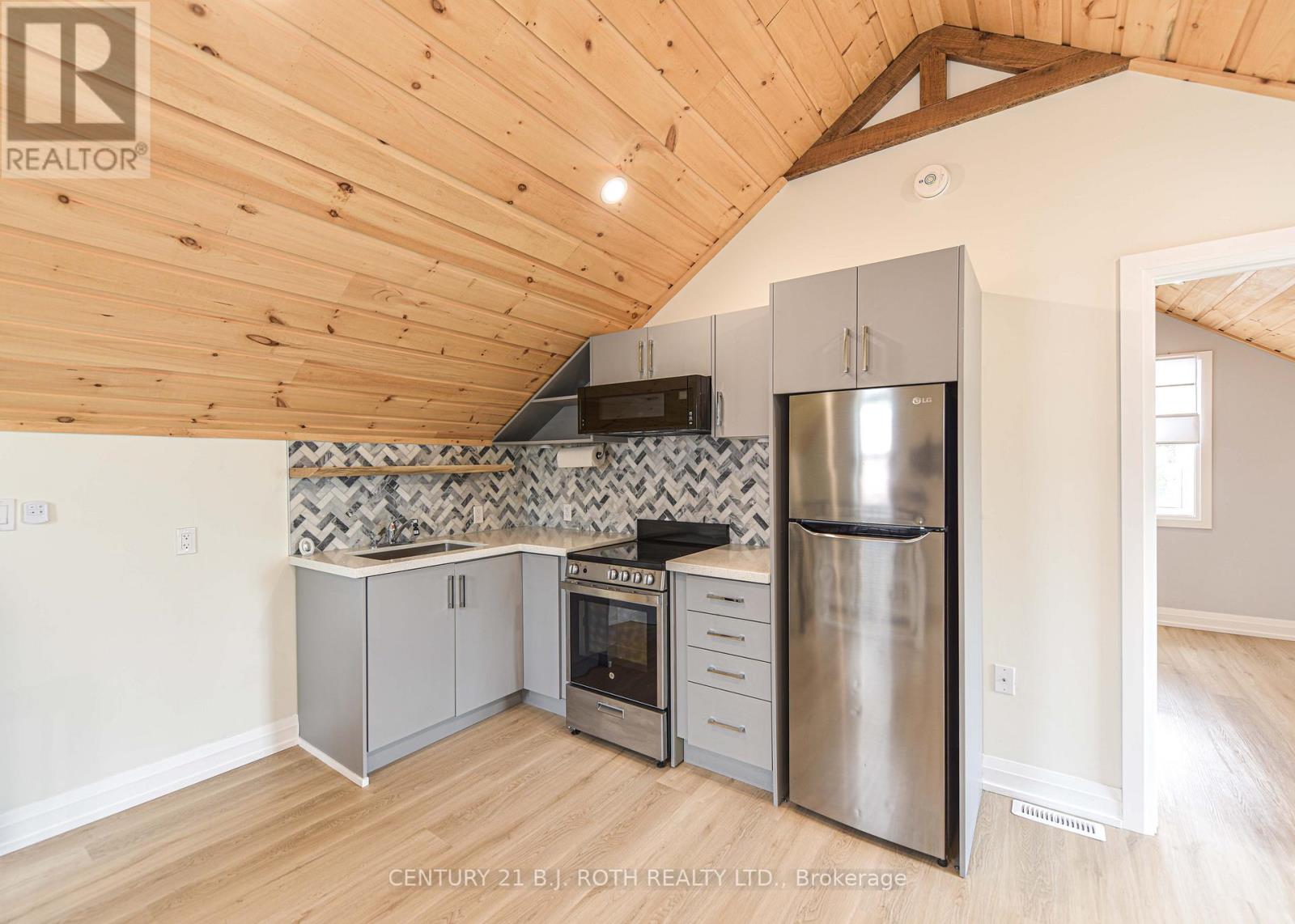 274 Mississaga Street W, Orillia, Ontario  L3V 3B8 - Photo 21 - S12627390