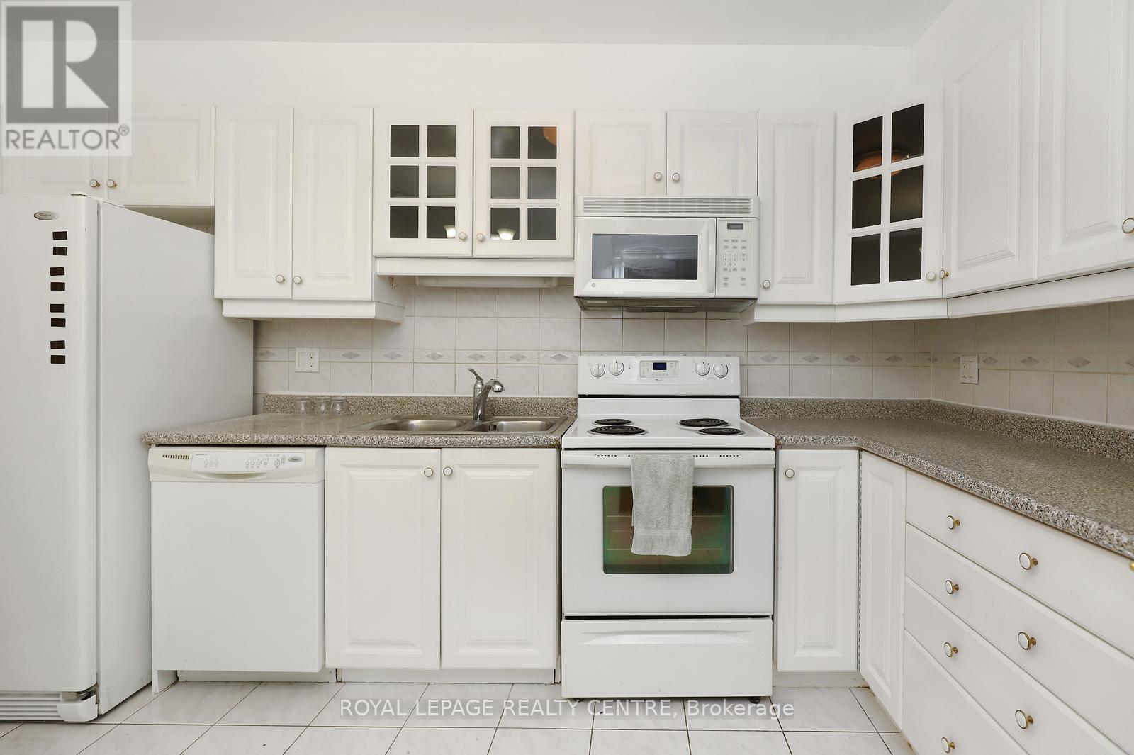 1519 - 50 Mississauga Valley Boulevard, Mississauga, Ontario L5A 3S2 - Photo 12 - W12628312