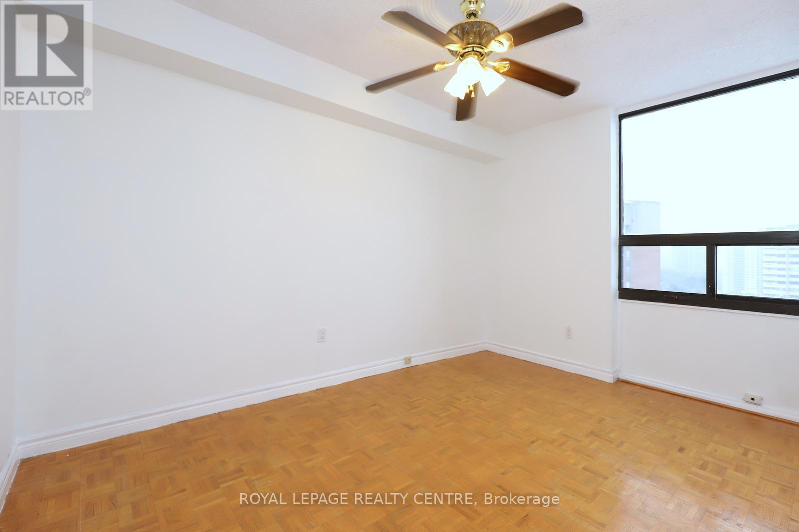 1519 - 50 Mississauga Valley Boulevard, Mississauga, Ontario L5A 3S2 - Photo 16 - W12628312