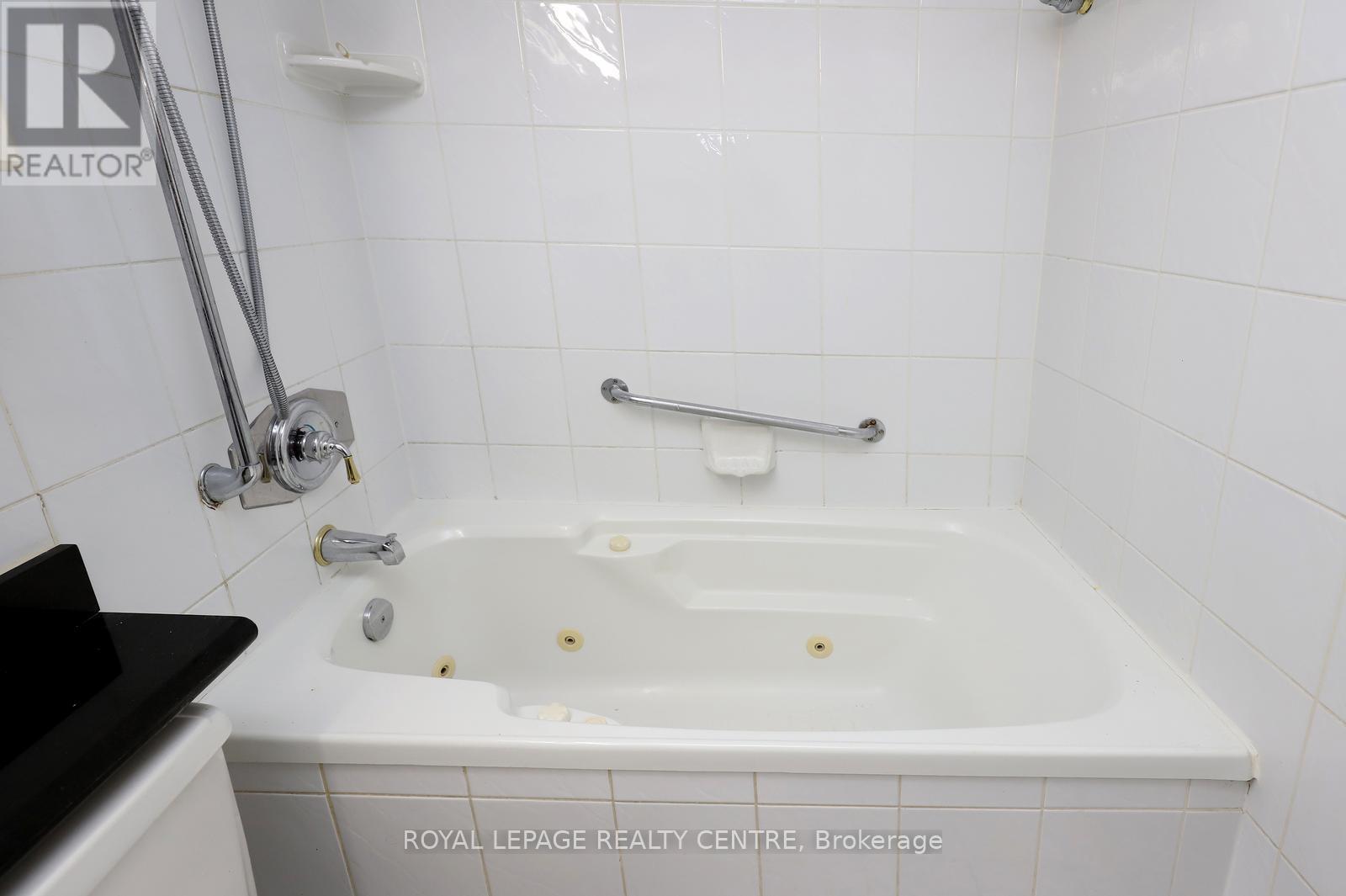 1519 - 50 Mississauga Valley Boulevard, Mississauga, Ontario L5A 3S2 - Photo 25 - W12628312