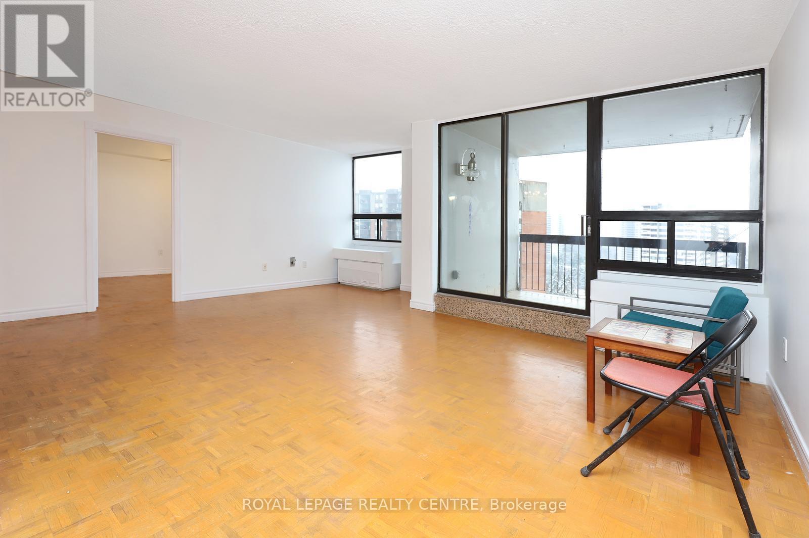 1519 - 50 Mississauga Valley Boulevard, Mississauga, Ontario L5A 3S2 - Photo 6 - W12628312