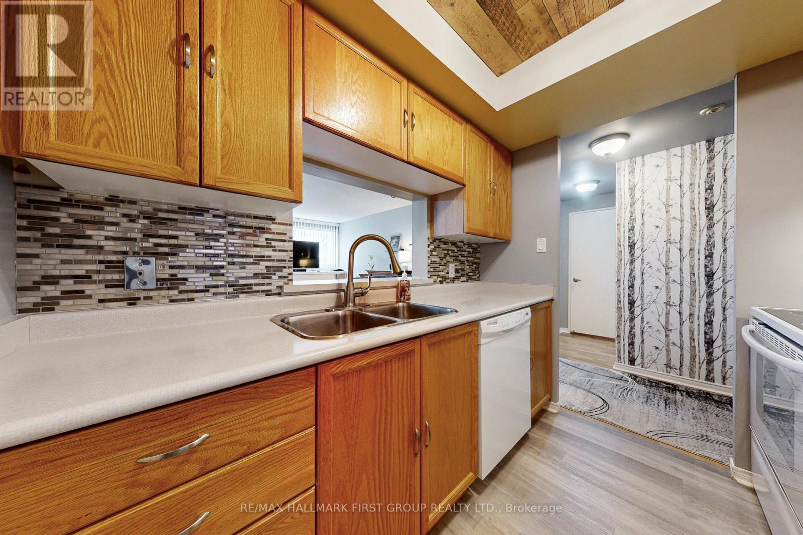 218 - 8351 Mclaughlin Road S, Brampton, Ontario  L6Y 4H8 - Photo 11 - W12628322