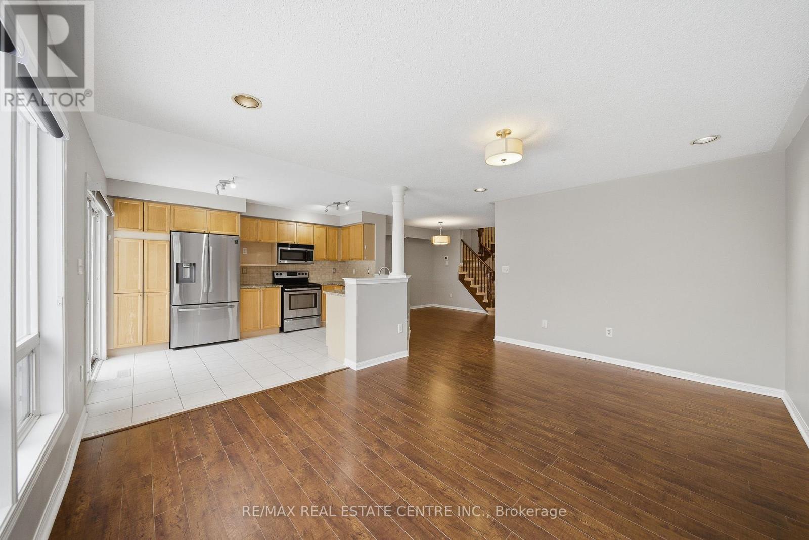 2466 Appalachain Drive, Oakville, Ontario  L6M 4S6 - Photo 14 - W12628324