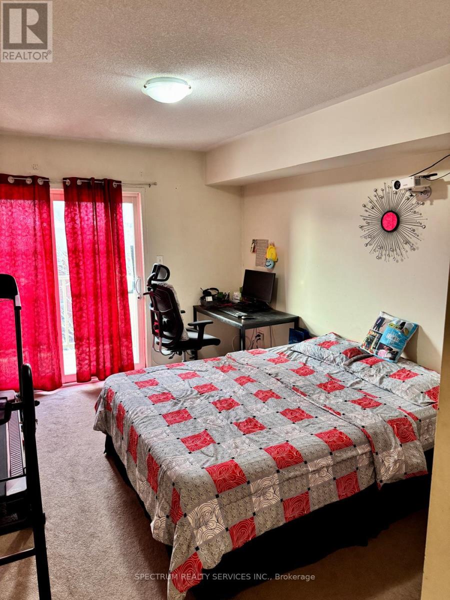 10 - 3250 Bentley Drive, Mississauga, Ontario  L5M 0P7 - Photo 7 - W12628358