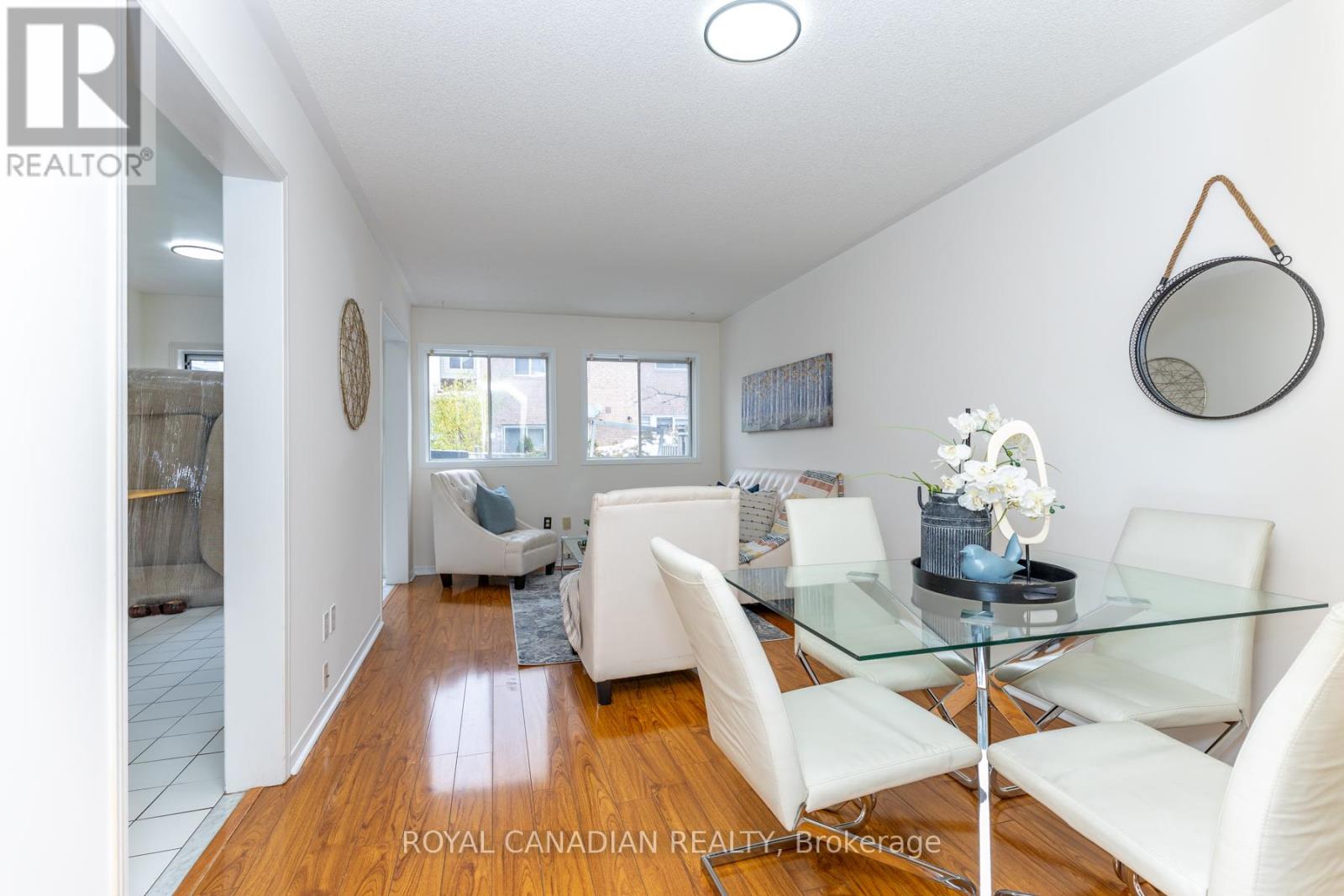 32 - 49 Goldenlight Circle, Brampton, Ontario L6X 4N6 - Photo 10 - W12628366