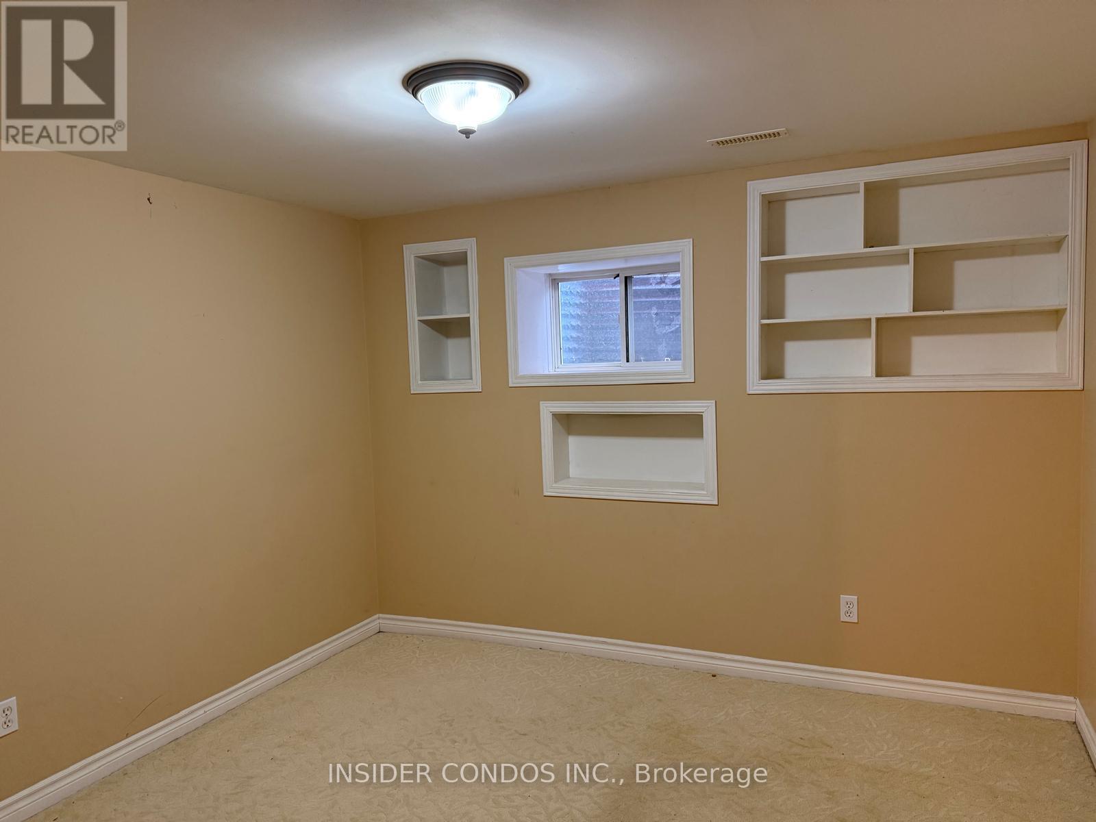 927 Gaslight Way, Mississauga, Ontario  L5W 1A2 - Photo 15 - W12628378