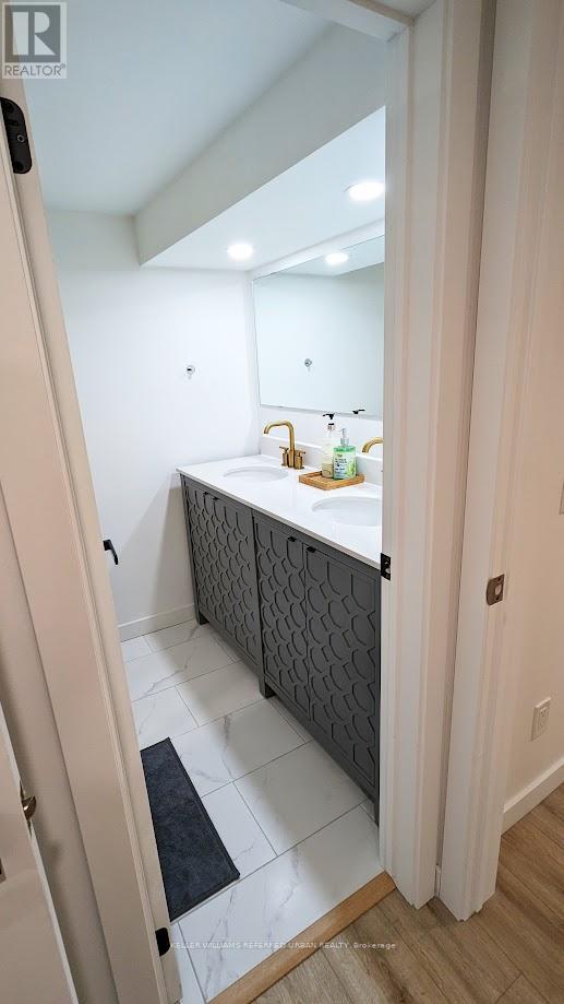 Lower - 2301 Lawrence Avenue W, Toronto, Ontario  M9P 2A7 - Photo 12 - W12628382