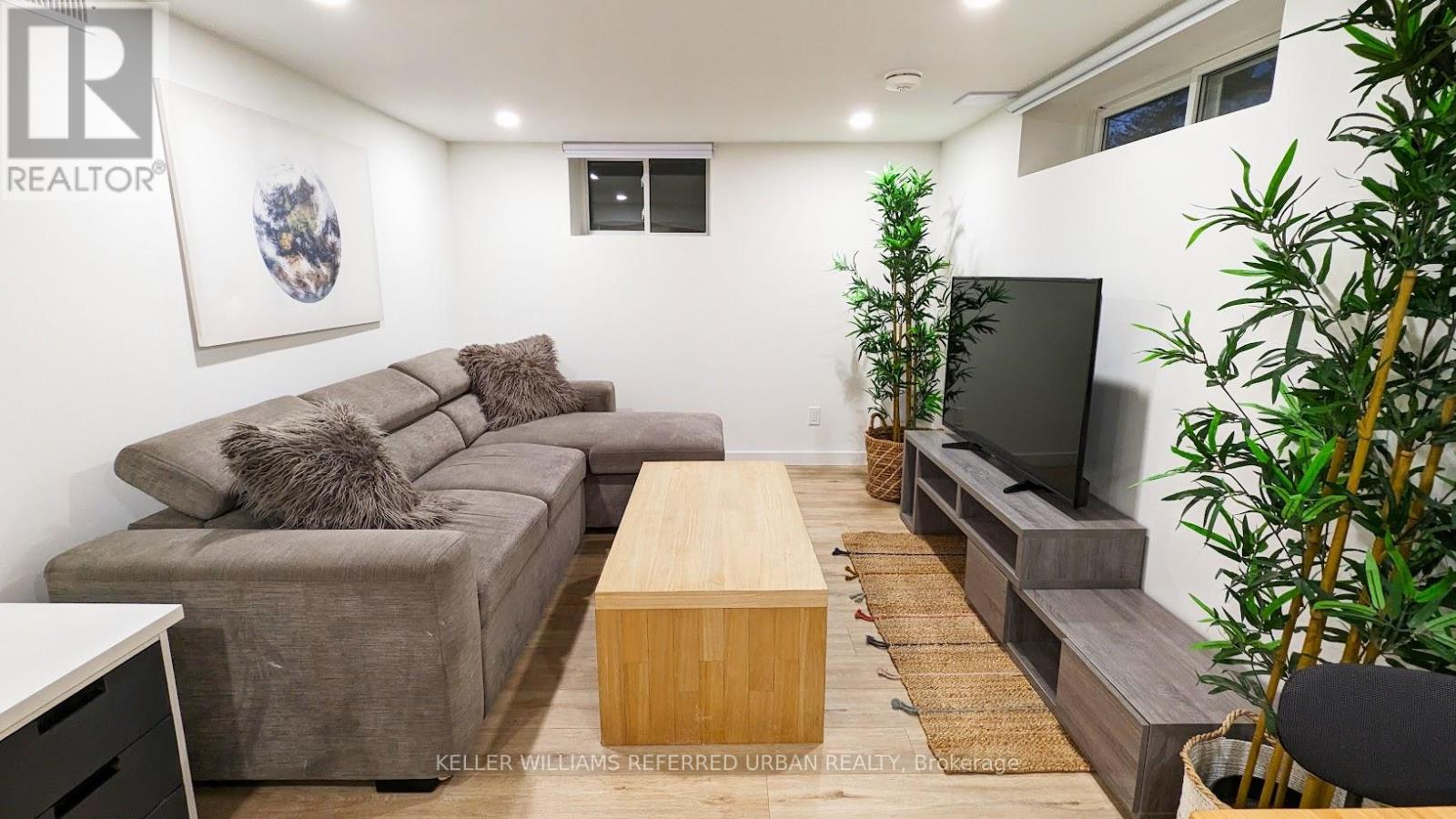 Lower - 2301 Lawrence Avenue W, Toronto, Ontario  M9P 2A7 - Photo 4 - W12628382