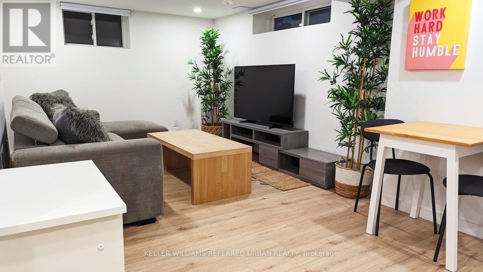 Lower - 2301 Lawrence Avenue W, Toronto, Ontario  M9P 2A7 - Photo 5 - W12628382