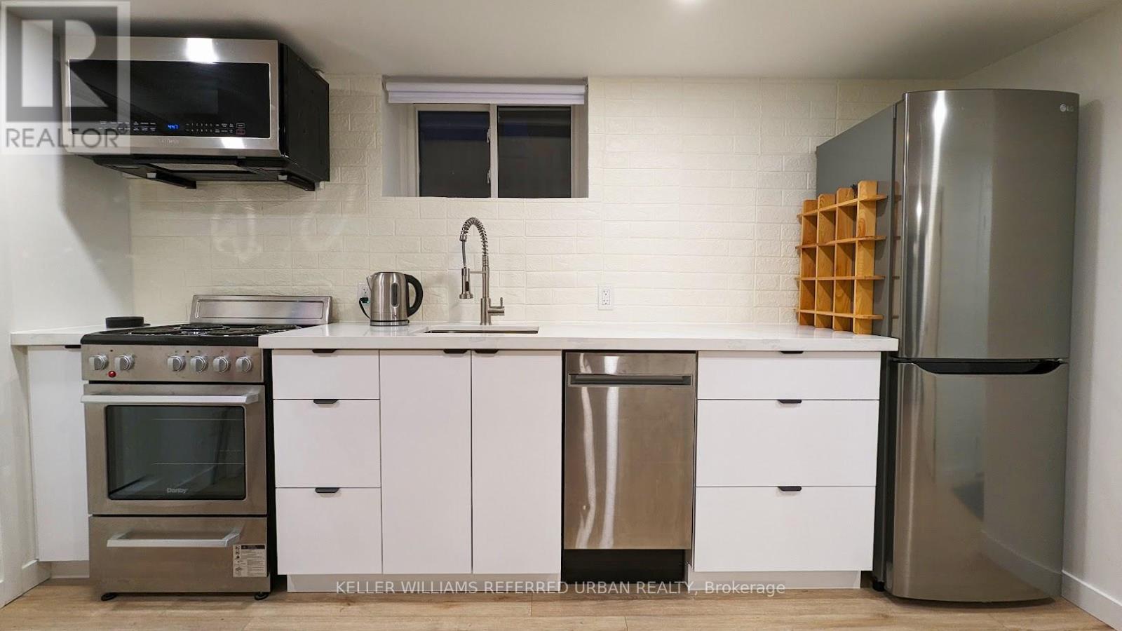 Lower - 2301 Lawrence Avenue W, Toronto, Ontario  M9P 2A7 - Photo 7 - W12628382