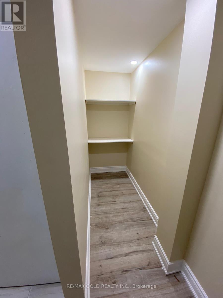 Lower - 1664 Norris Circle, Milton, Ontario  L9T 6A3 - Photo 11 - W12628396