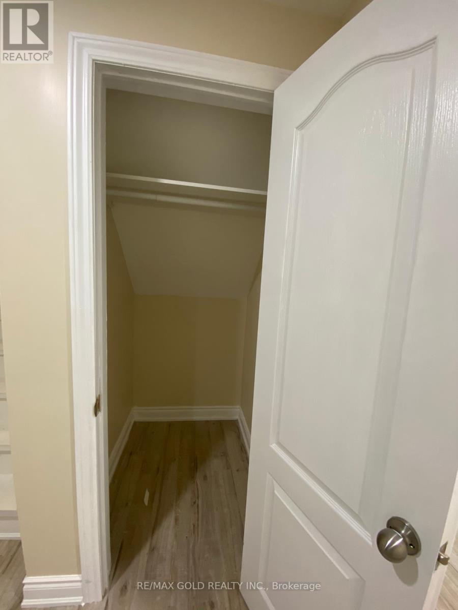 Lower - 1664 Norris Circle, Milton, Ontario  L9T 6A3 - Photo 5 - W12628396