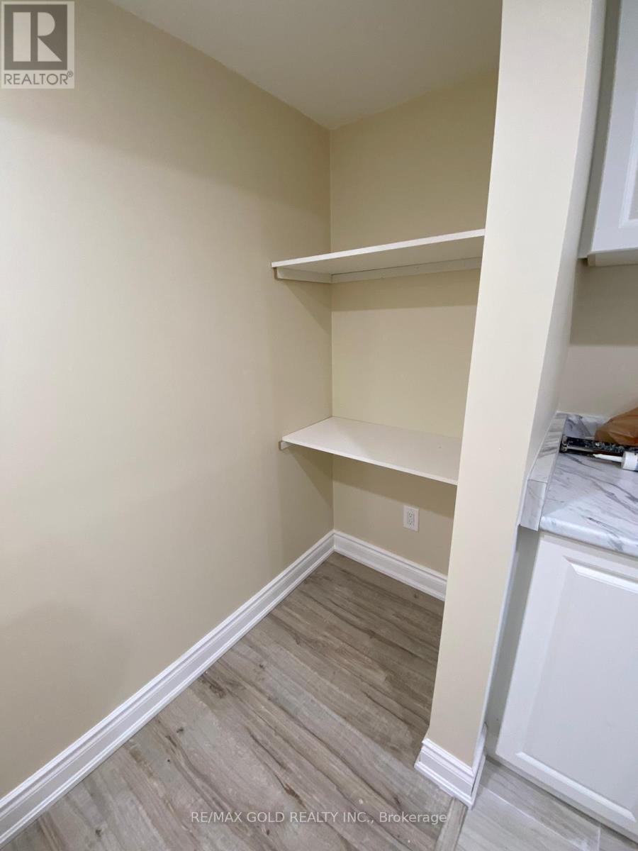 Lower - 1664 Norris Circle, Milton, Ontario  L9T 6A3 - Photo 6 - W12628396