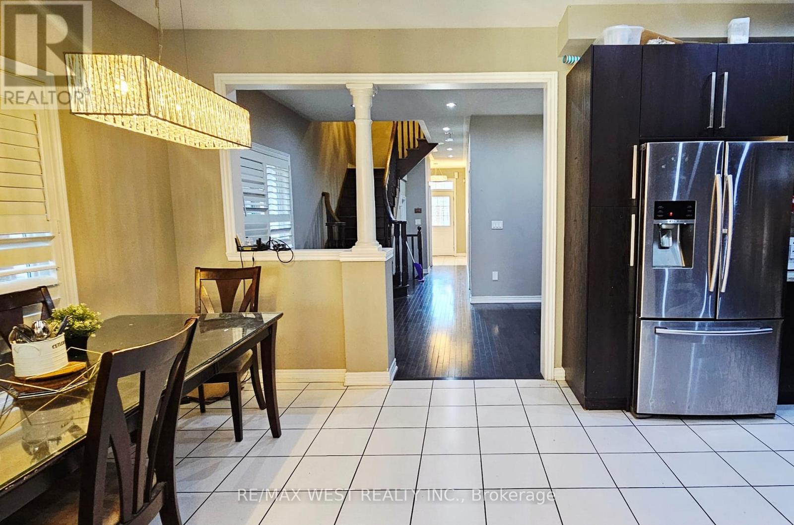 38 Wasaga Road, Brampton, Ontario  L6X 3B1 - Photo 10 - W12628398