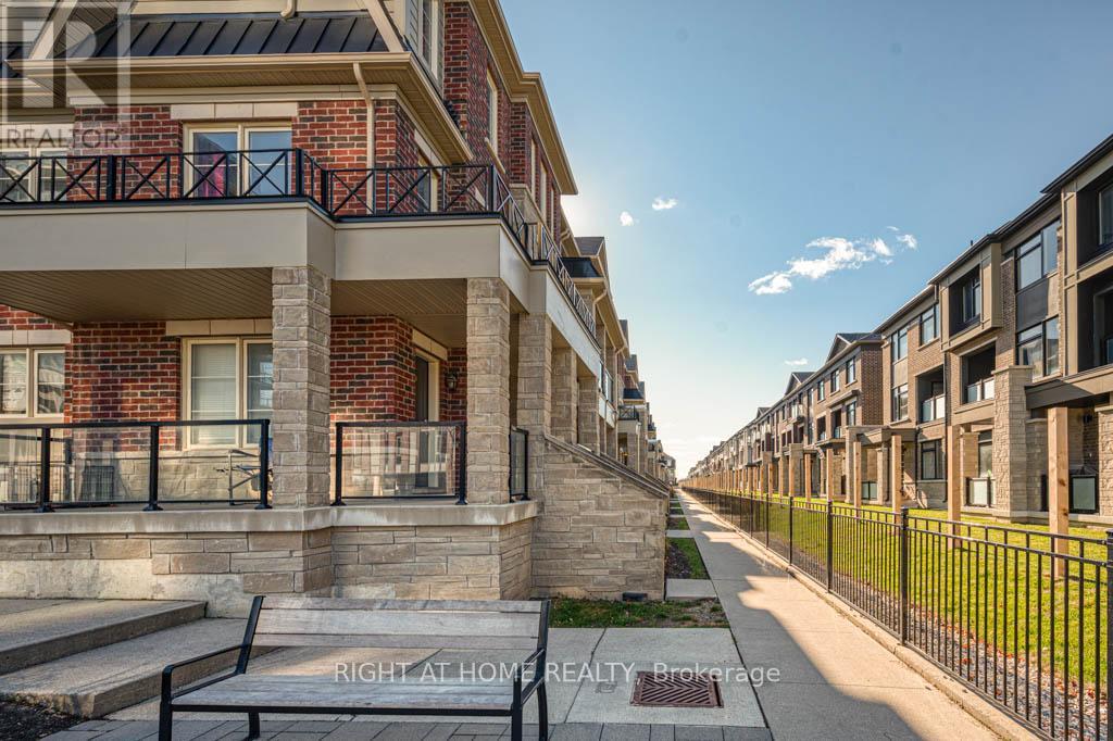 53 - 200 VETERANS DRIVE, Brampton, Ontario